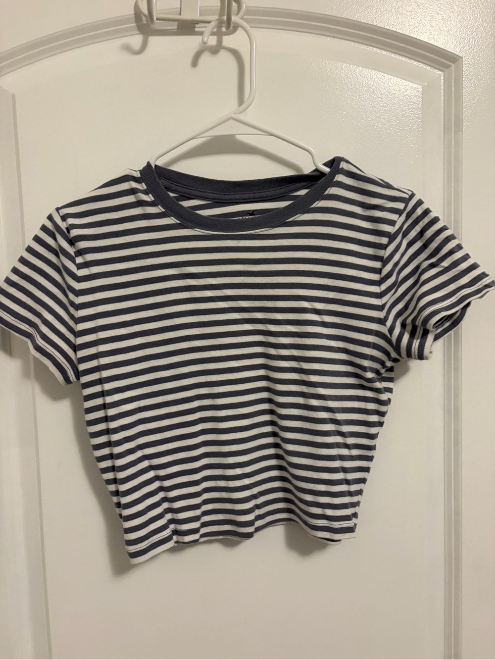 Hollister Striped Navy and White Crop Tee - Women's Casual Top